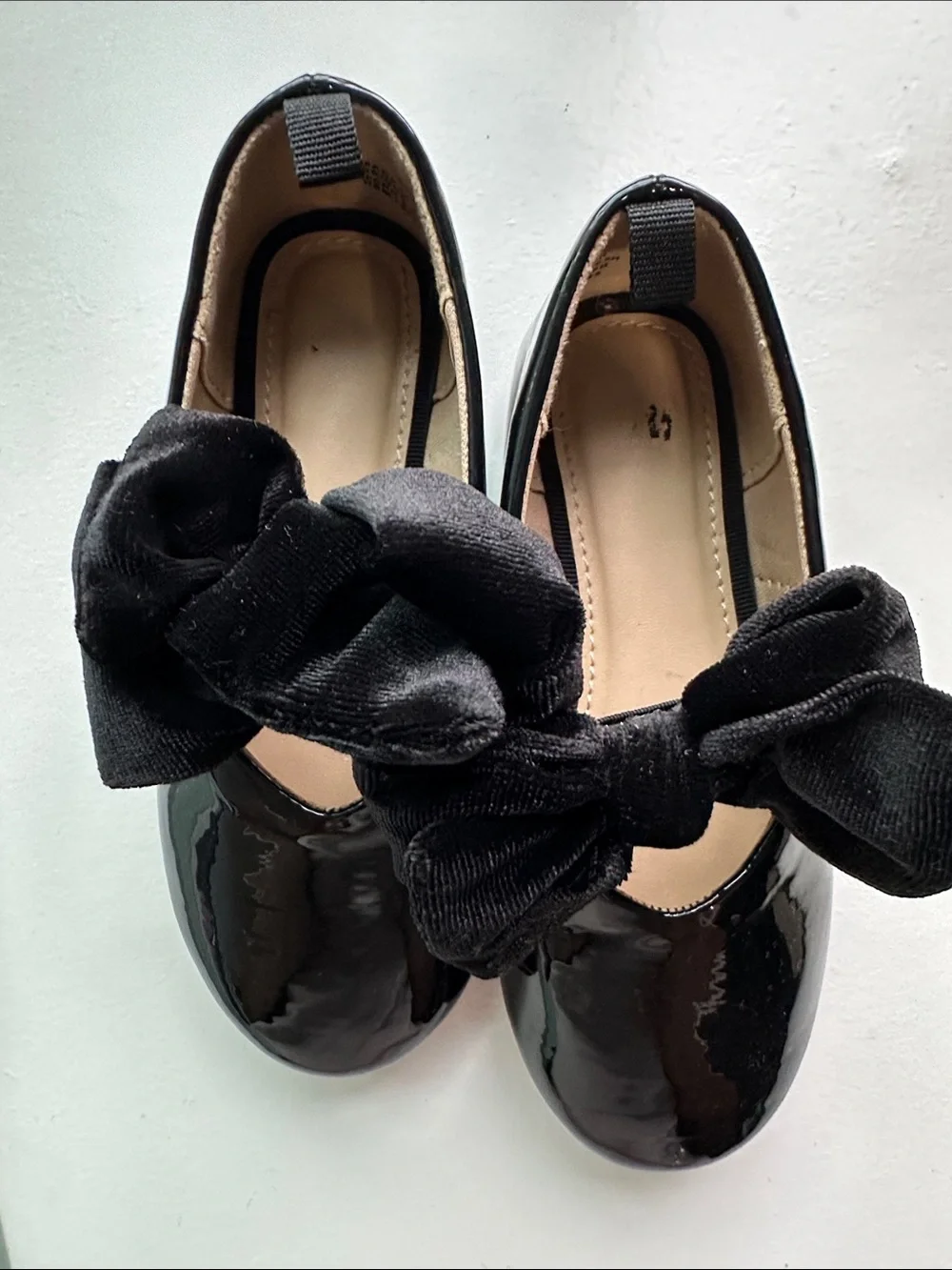 H&M Black Patent Mary Jane Shoes with Velvet Bows